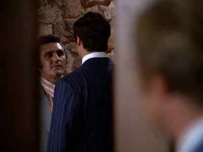 - Yeah?
- I'm Sam Evans from Chicago. - Mission: Impossible