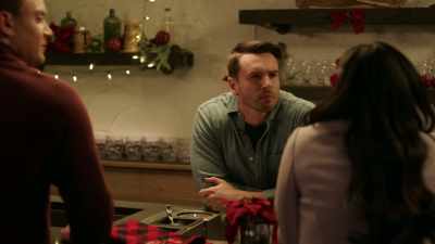 - Yeah, I'm sure we do. Hang on.
- Thank you so much. - A Sprinkle of Christmas