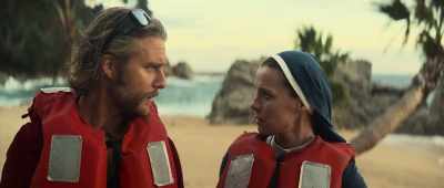 -Yeah, I'm sure.
-Okay. You stay, I stay. - Mrs. Davis