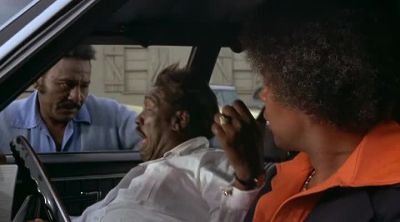 Yeah I'm tryin' to close the deal with my man Tyrone - Hit Man