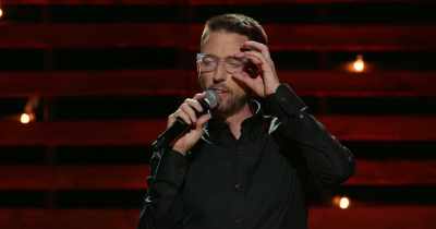 Yeah, in your twenties,
you don't know anything, - Neal Brennan: 3 Mics