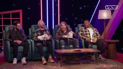 - Yeah, it is.
[laughter] - Super Maximum Retro Show