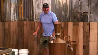 Yeah, this is way,
way too big - Moonshiners: Master Distiller
