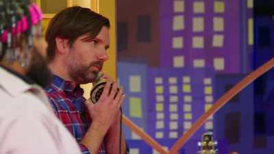 Yeah, it's a little
hard for this show - LOL: Last One Laughing Canada