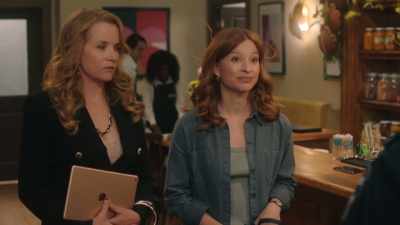 Yeah, it's a mystery 'cause
her scissors keep getting lost, - The Spencer Sisters