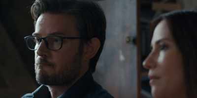 - Yeah, it's blurry, so
I can't make her out... - The Way Home