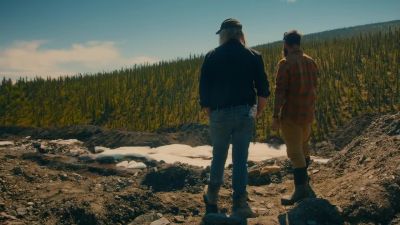 Yeah, but it's covered
in 30 feet of overburden. - Gold Rush