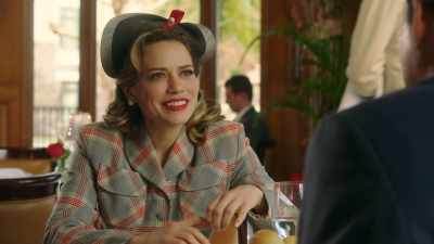 Yeah, it's definitely
not what I expected. - A Biltmore Christmas