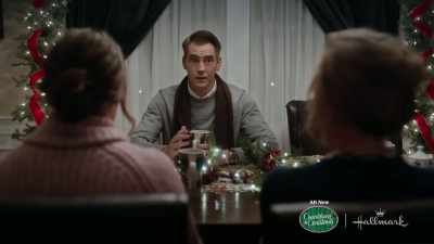 Yeah. It's uh, it's a problem
this close to the holidays. - Lights, Camera, Christmas!