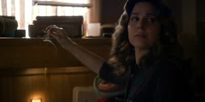 Yeah, just a minute, please! - Stranger Things
