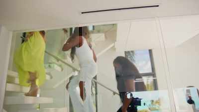 - Yeah, we just look.
- Okay, this is it. Done. - The Real Housewives Ultimate Girls Trip