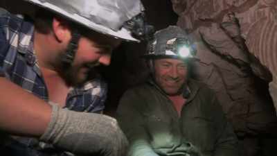 Yeah. (LAUGHS) - Outback Opal Hunters