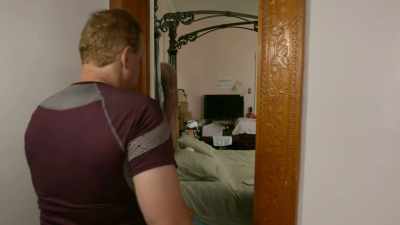 Yeah, you left the
windows unlocked - Inmate to Roommate