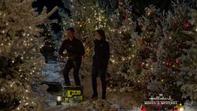 Yeah, let me...
try with this. - Northern Lights of Christmas
