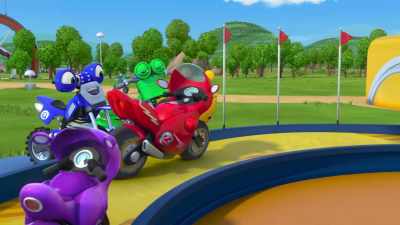 - Yeah, let's go pretend
the Spoke-bender is fun! - Ricky Zoom