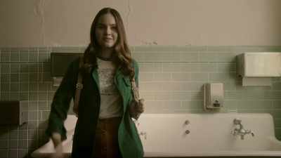 Yeah. Listen, you can give those
clothes back to me whenever. - Light as a Feather