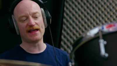 Yeah that makes sense but
without the [SNARE HITS] yeah. - Biffy Clyro: Cultural Sons of Scotland