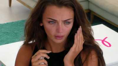 ‐Yeah.
‐MALIN: And then
get everyone - Love Island