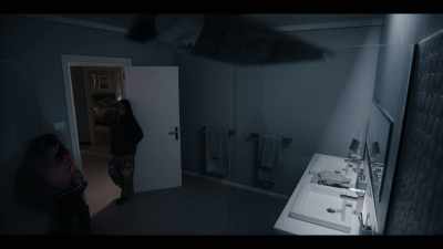 - Yeah, my mom's working late too.
- I thought you said she was home. - Resident Evil