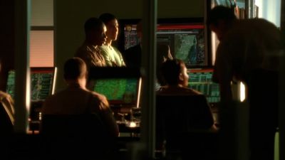 - Yeah ?
- Alexx is in trouble. - CSI: Miami