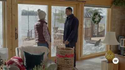 Yeah, nothing like the
primal instinct, - A Tiny Home Christmas