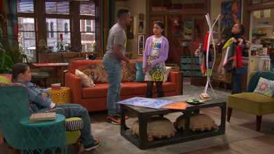 Yeah. Now when your
guests go home, they'll say, - Raven's Home