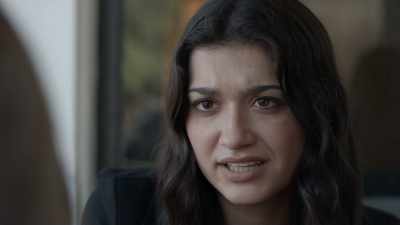 - Yeah, of course.
But... what they saw... - My Professor's Guide to Murder