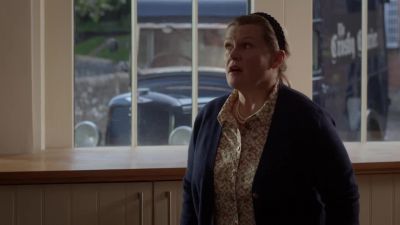 - Yeah.
- Oh, hello! - Midsomer Murders