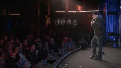 - Yeah, okay.
- [audience cheers] - Dave Attell: Hot Cross Buns