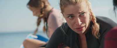 - Yeah.
- Okay? - The Reef: Stalked