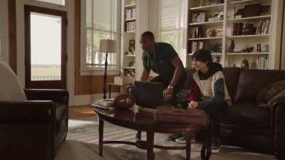 - Yeah.
- Okay, that is a zombie, - Council of Dads