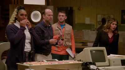 - Yeah.
- One, two, three. - Prank Encounters