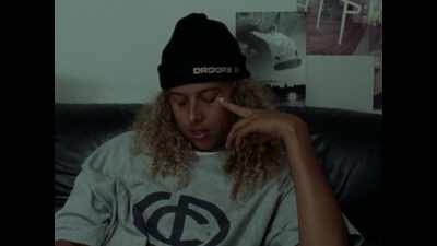 - Yeah.
- People judging me and stuff, - Mid90s