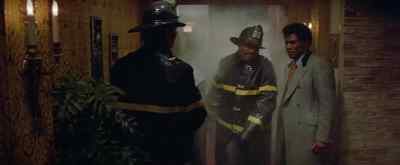 Yeah, right there's fine. - Shaft's Big Score!