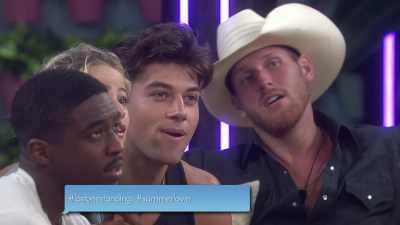 >> YEAH. - Love Island