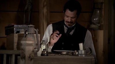 Yeah. - Deadwood