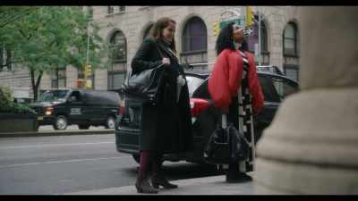Yeah, she, uh… - Inventing Anna
