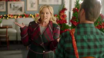 - Yeah, Sheila left it open
for me - Dear Christmas