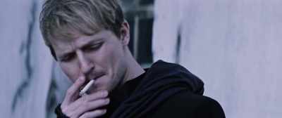 Yeah, she'll be
here in a few minutes. - Extremity