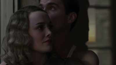 Yeah.
(smooches) - The Last Tycoon