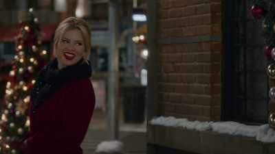 -Yeah, soak your feet!
-[laughs] - Friends & Family Christmas
