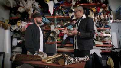- Yeah.
- some kind of shoe. - The World According to Jeff Goldblum