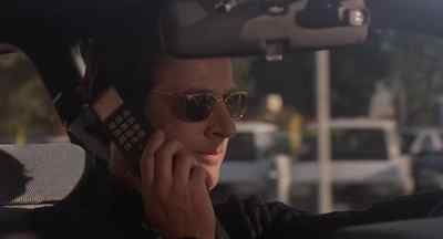 - Yeah.
- Someone's on. - The Net