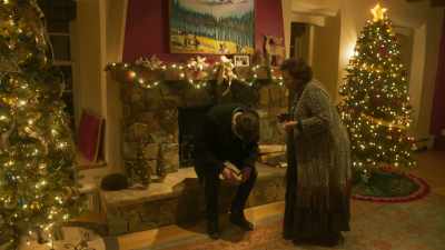 -Yeah.
-Something about a big
money laundering ring. - Santa Fake