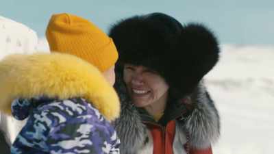 - Yeah, that's my girl!
(neevee laughs) - North of North