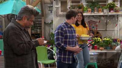 Yeah, that's gonna burn
on the way in and out. - Lopez vs Lopez