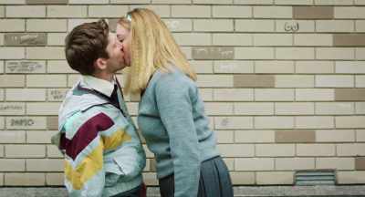 Yeah... That's nice.
(Grunts) - Dating Amber