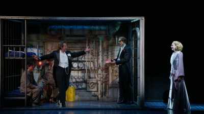 Yeah, that's right,
cos Reno gets to marry Evelyn, - Anything Goes