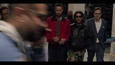 - Yeah, the closest thing
to dirt DeuxMoi's - Mr. Throwback