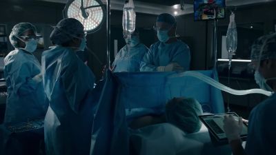 Yeah, the liver is exposed. - The Resident